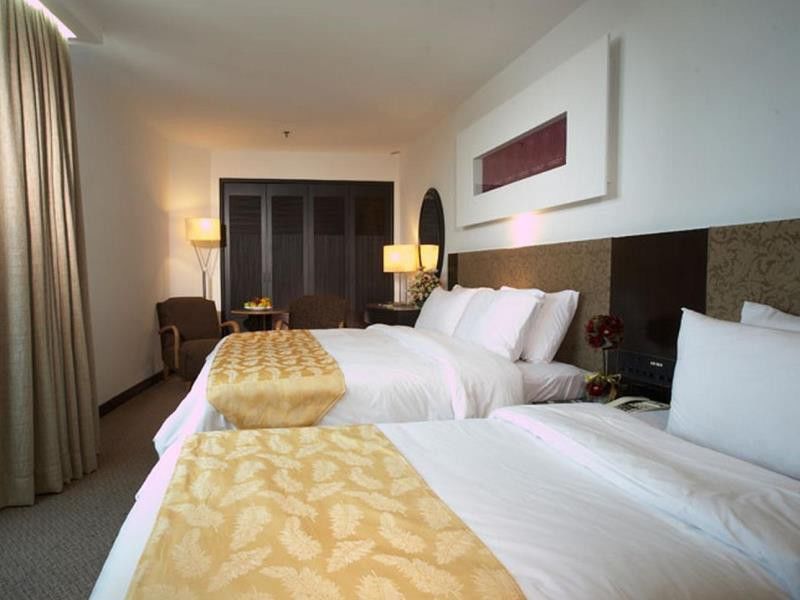 Regalpark Hotel Kuala Lumpur Exterior photo
